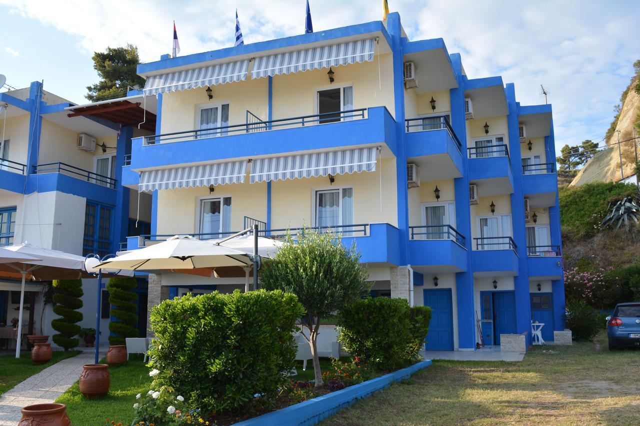 Kangaroo Hotel Mola Kalyva Exterior photo